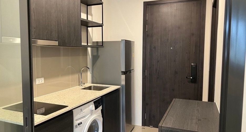 For rent 1 bed condo in Huai Khwang, Bangkok