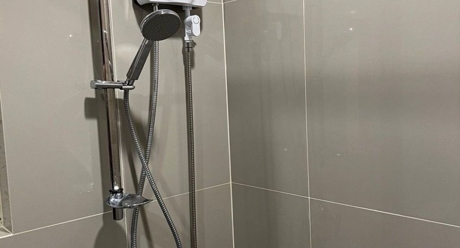 For rent 1 bed condo in Huai Khwang, Bangkok