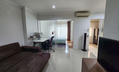 For sale 1 bed condo in Huai Khwang, Bangkok