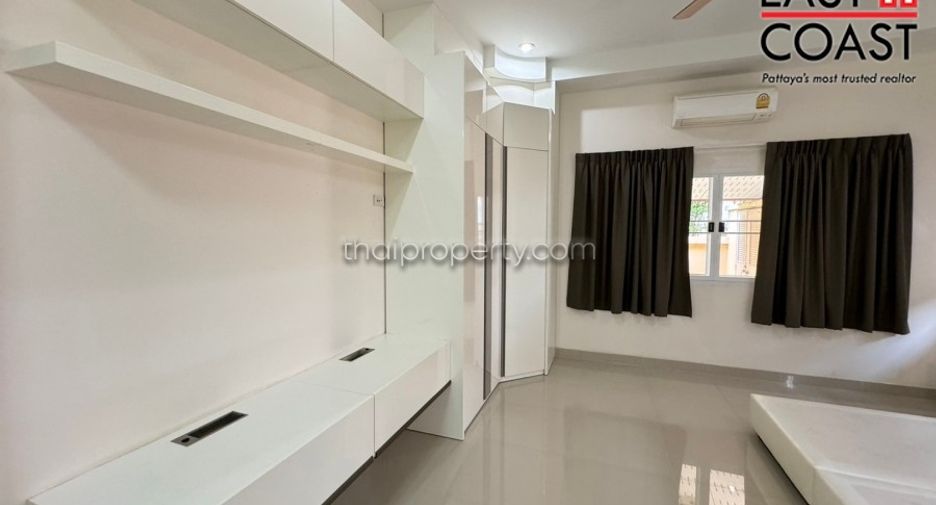 For sale 3 bedrooms house in East Pattaya, Pattaya