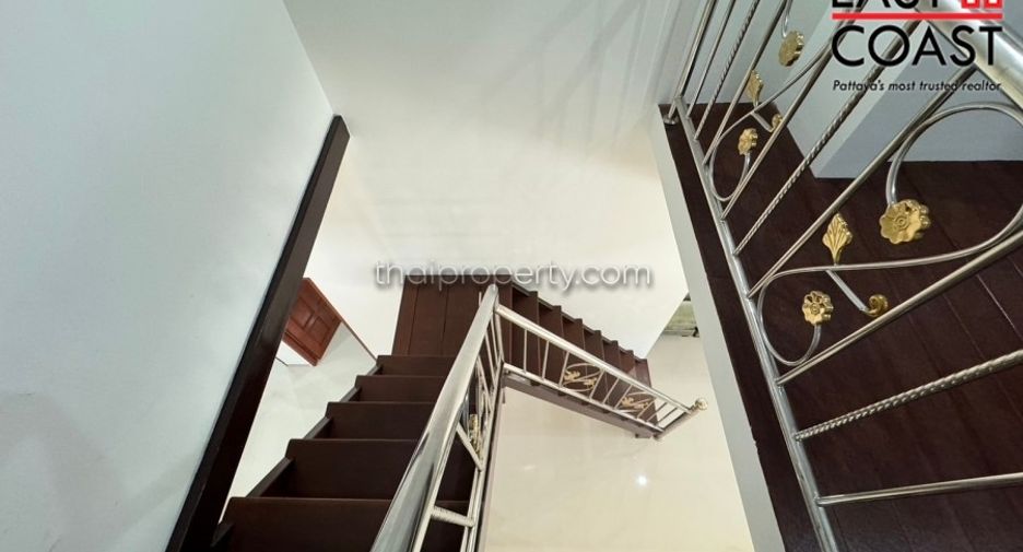 For sale 3 bedrooms house in East Pattaya, Pattaya