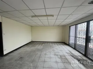 Аренда торговое помещение в Щаттхана, Бангкок