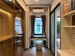 For rent and for sale 4 bedrooms house in Saphan Sung, Bangkok
