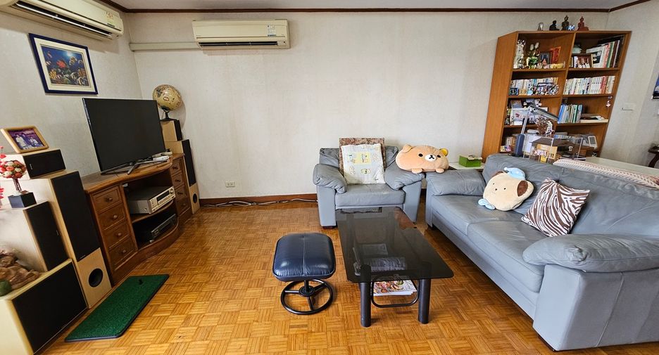 Wohnung zum Kauf mit 3 Zimmer in Watthana, Bangkok