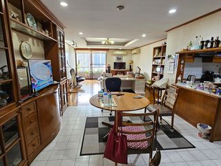 À vendre 3 chambres condo à Watthana, Bangkok
