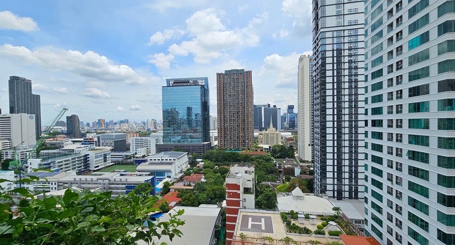 Wohnung zum Kauf mit 3 Zimmer in Watthana, Bangkok