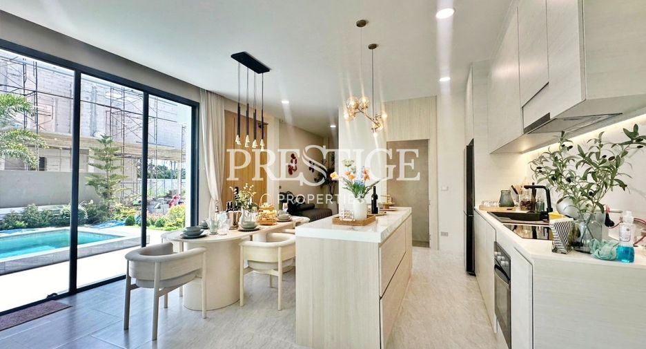 For sale 4 bedrooms house in Bang Lamung, Chonburi
