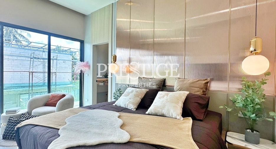 For sale 4 bedrooms house in Bang Lamung, Chonburi