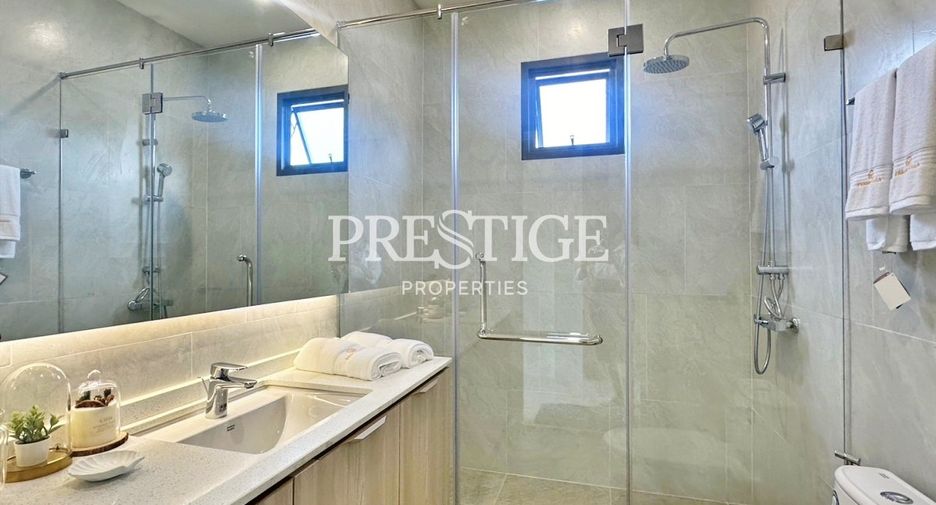 For sale 4 bedrooms house in Bang Lamung, Chonburi