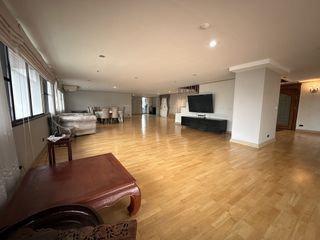 For rent 5 bed condo in Khlong Toei, Bangkok