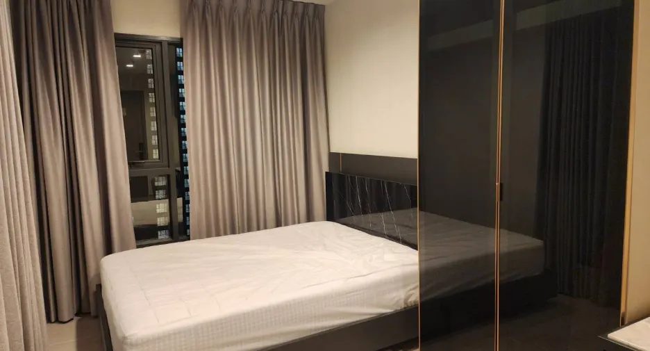 For rent studio condo in Huai Khwang, Bangkok
