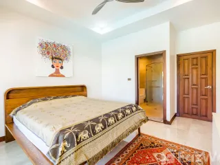 For sale 4 bed villa in Hua Hin, Prachuap Khiri Khan