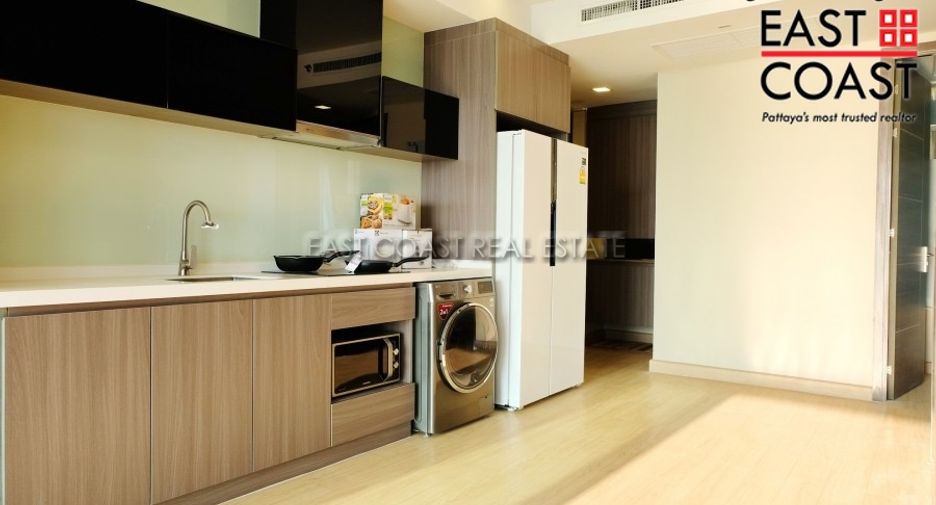 For sale 2 ベッドルーム condo in Bang Lamung, Chonburi