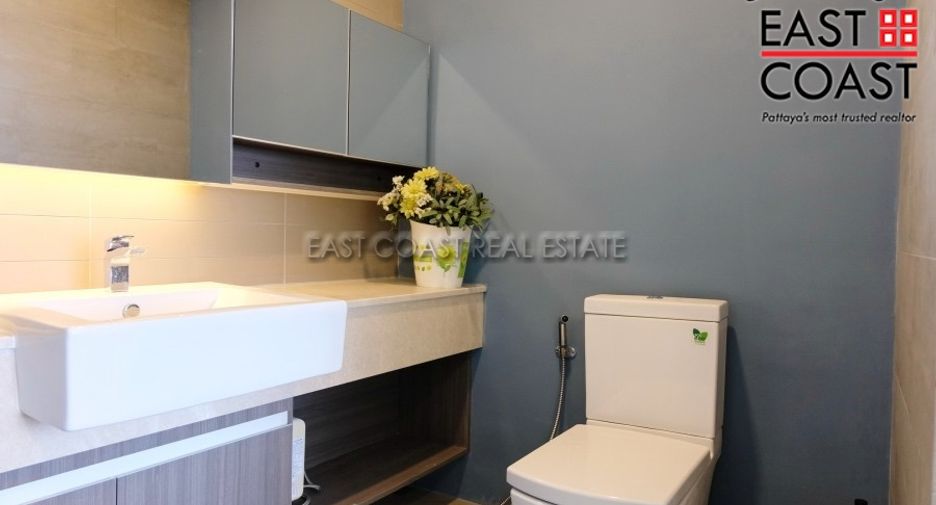 For sale 2 ベッドルーム condo in Bang Lamung, Chonburi
