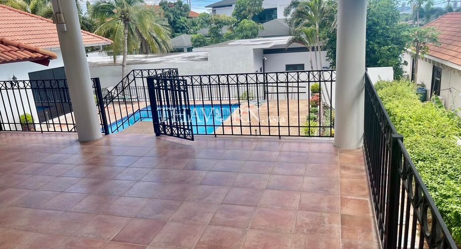 For sale 5 bedrooms house in Bang Lamung, Chonburi