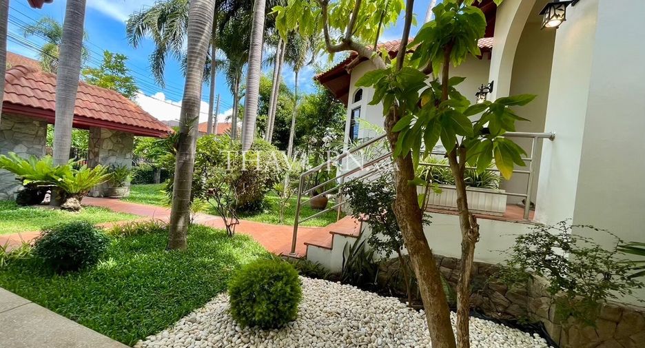 For sale 5 bedrooms house in Bang Lamung, Chonburi