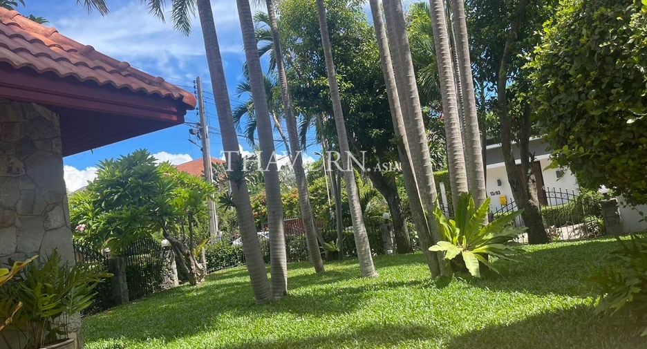 For sale 5 bedrooms house in Bang Lamung, Chonburi