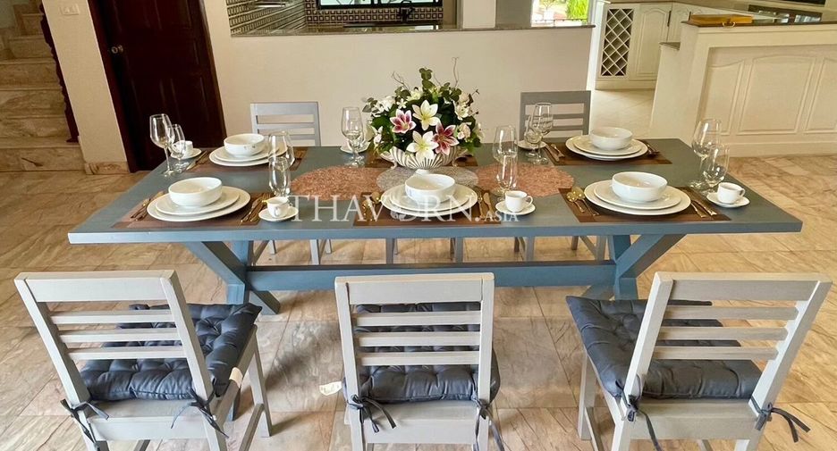 For sale 5 bedrooms house in Bang Lamung, Chonburi