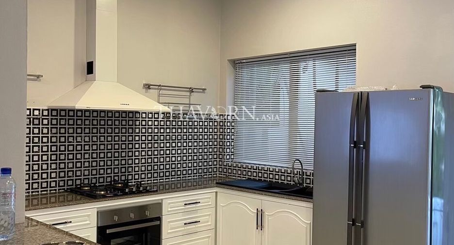 For sale 5 bedrooms house in Bang Lamung, Chonburi