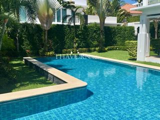 Haus zum Kauf mit 5 Zimmer in Bang Lamung, Chonburi