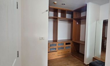 For rent 2 bed condo in Phaya Thai, Bangkok