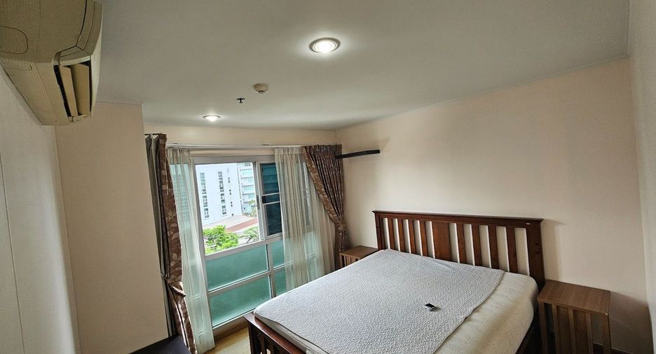 For rent 2 bed condo in Phaya Thai, Bangkok