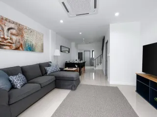 For rent 4 bed townhouse in Ko Samui, Surat Thani