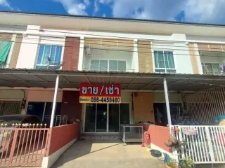 For sale 2 bed townhouse in Mueang Phitsanulok, Phitsanulok