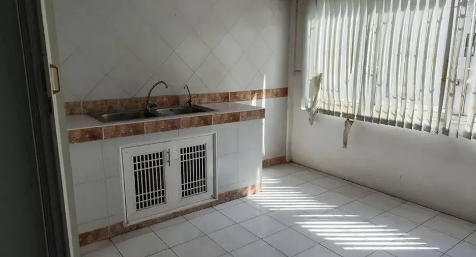 Продажа торговое помещение в Khlong Luang, Патумтани
