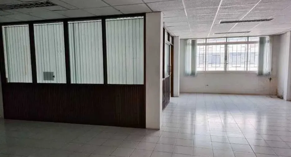 Продажа торговое помещение в Khlong Luang, Патумтани
