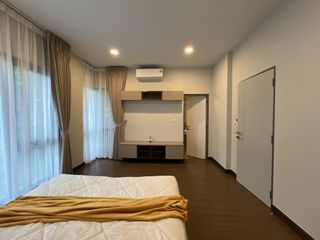For rent and for sale 4 bed house in Bang Phli, Samut Prakan