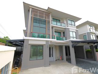 For sale 4 Beds house in Don Mueang, Bangkok