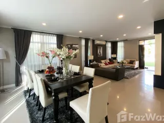 For sale 4 Beds house in Don Mueang, Bangkok