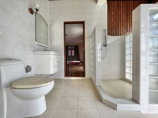 For sale 5 Beds house in Lak Si, Bangkok