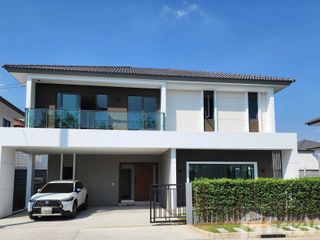 For rent 4 bed condo in Don Mueang, Bangkok