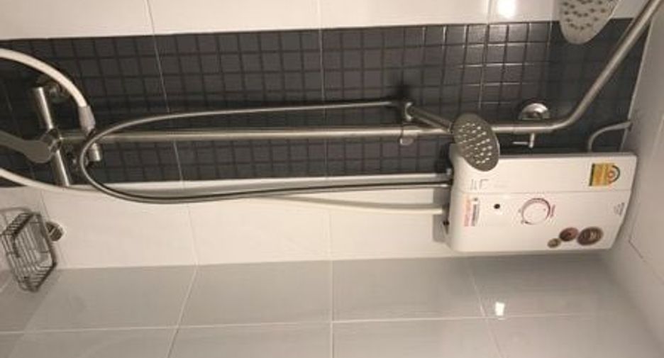 For sale 1 Beds condo in Don Mueang, Bangkok