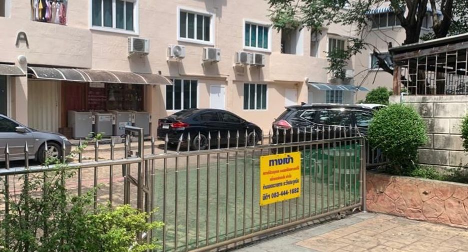 For sale 2 Beds condo in Don Mueang, Bangkok