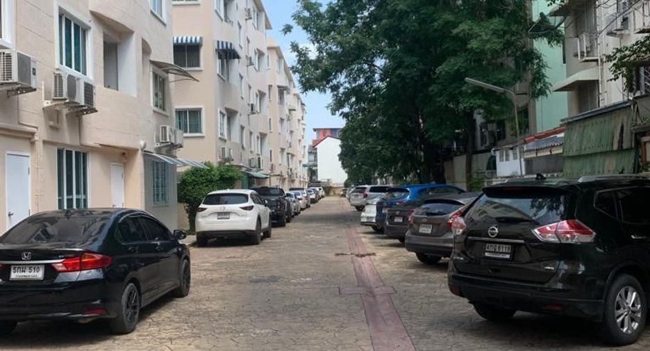 For sale 2 Beds condo in Don Mueang, Bangkok