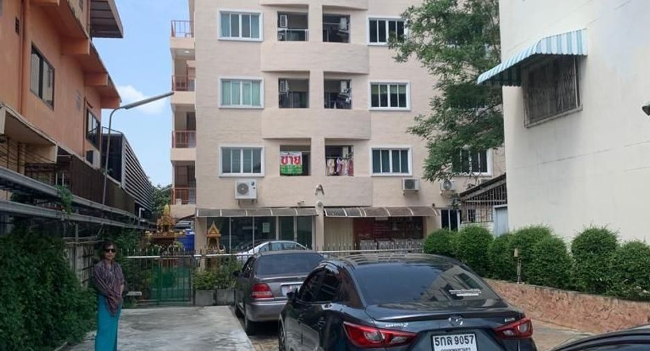 For sale 2 Beds condo in Don Mueang, Bangkok