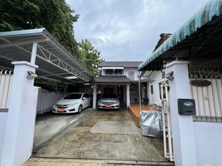 For sale 5 Beds house in Lak Si, Bangkok