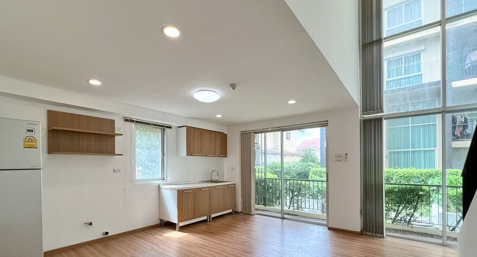 For sale 2 Beds condo in Lak Si, Bangkok