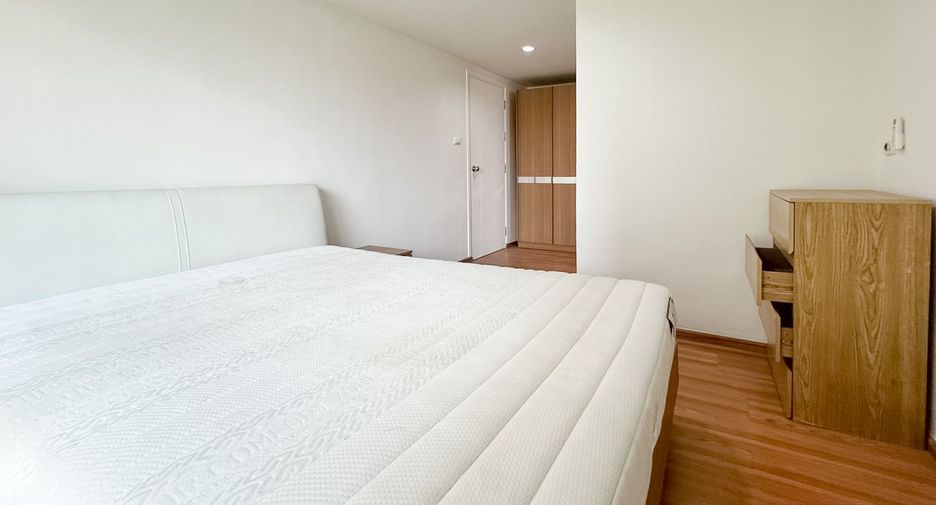 For sale 2 Beds condo in Lak Si, Bangkok