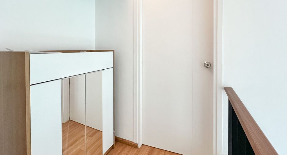 For sale 2 Beds condo in Lak Si, Bangkok