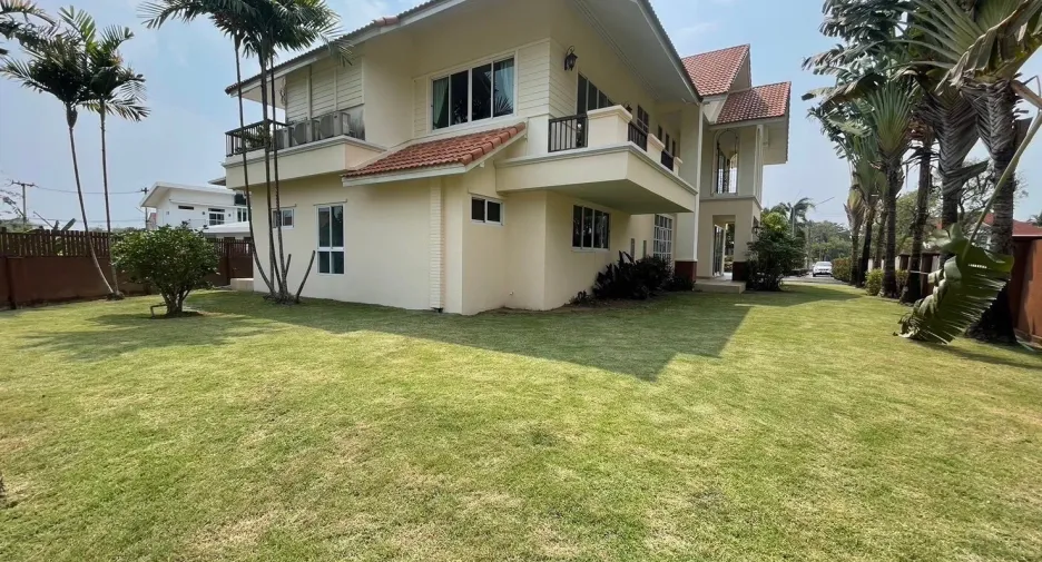 For rent 4 bed villa in Hang Dong, Chiang Mai