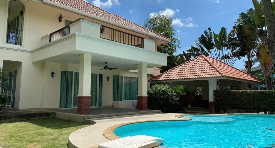 For rent 4 bed villa in Hang Dong, Chiang Mai
