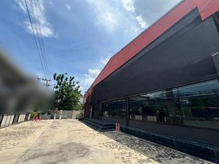 For rent retail Space in Mueang Samut Prakan, Samut Prakan