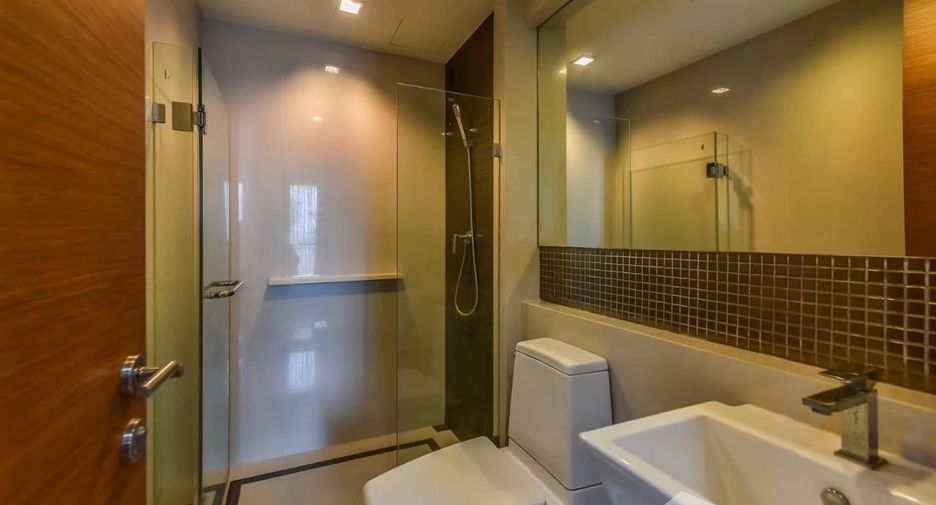 For rent 2 Beds condo in Phaya Thai, Bangkok