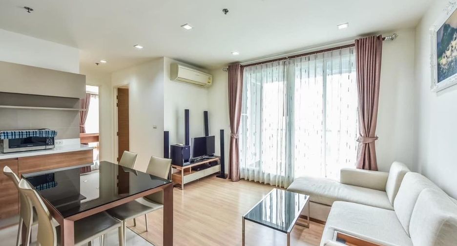 For rent 2 Beds condo in Phaya Thai, Bangkok