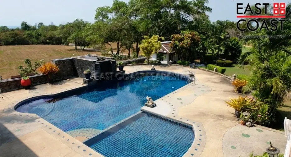 For rent and for sale 5 bedrooms house in Bang Lamung, Chonburi