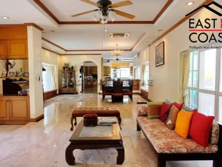 Casa en alquiler y en venta de 5 habitaciones en Bang Lamung, Chonburi